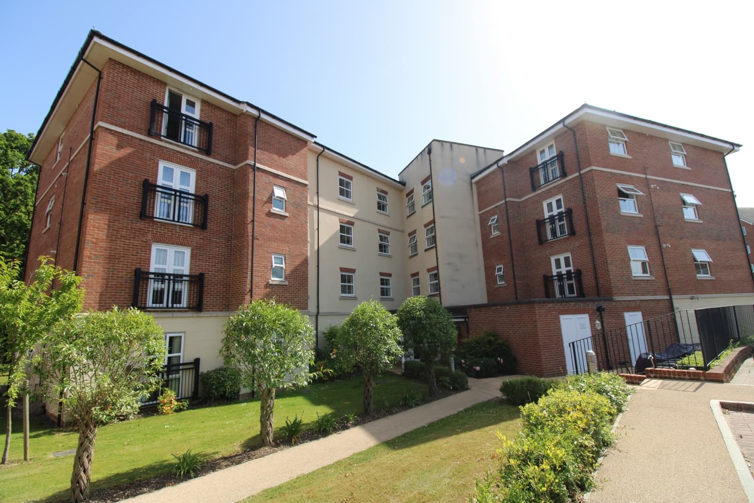 Johnson House Honington Mews, Southwood Business Park, Farnborough, Hampshire, GU14