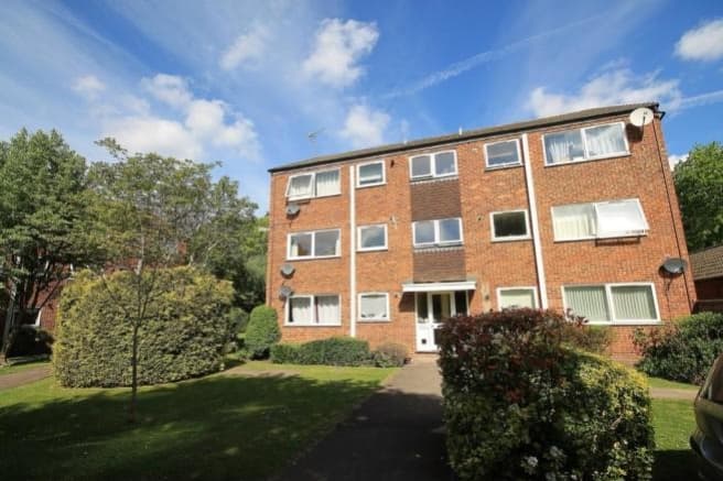 Henley Drive, Frimley Green, Camberley, Surrey, GU16