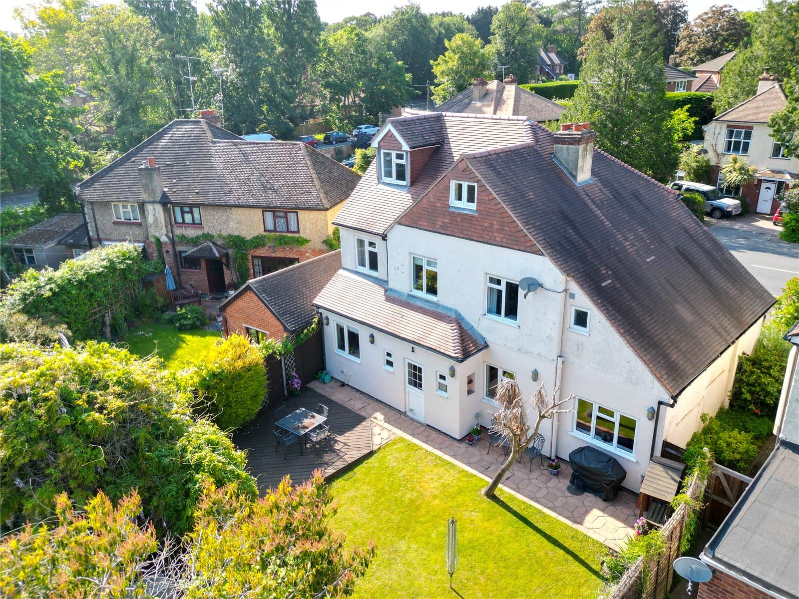 Frimley Grove Gardens, Frimley, Camberley, Surrey, GU16 7JX