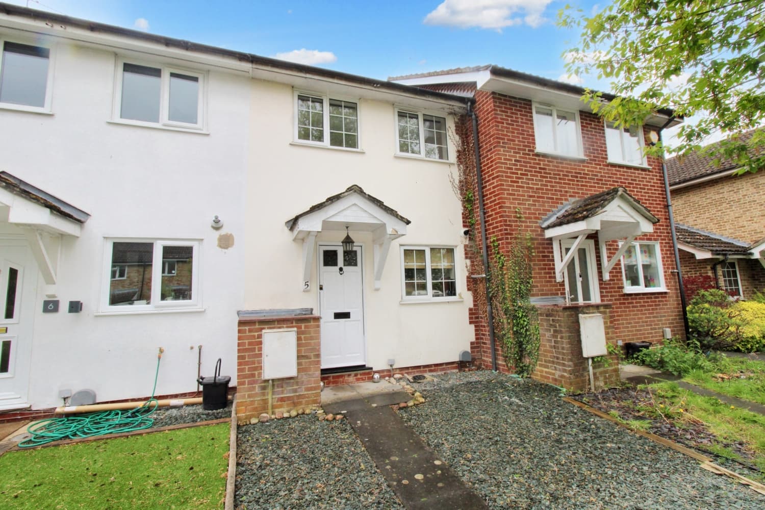 Chive Court, Farnborough, Hampshire, GU14