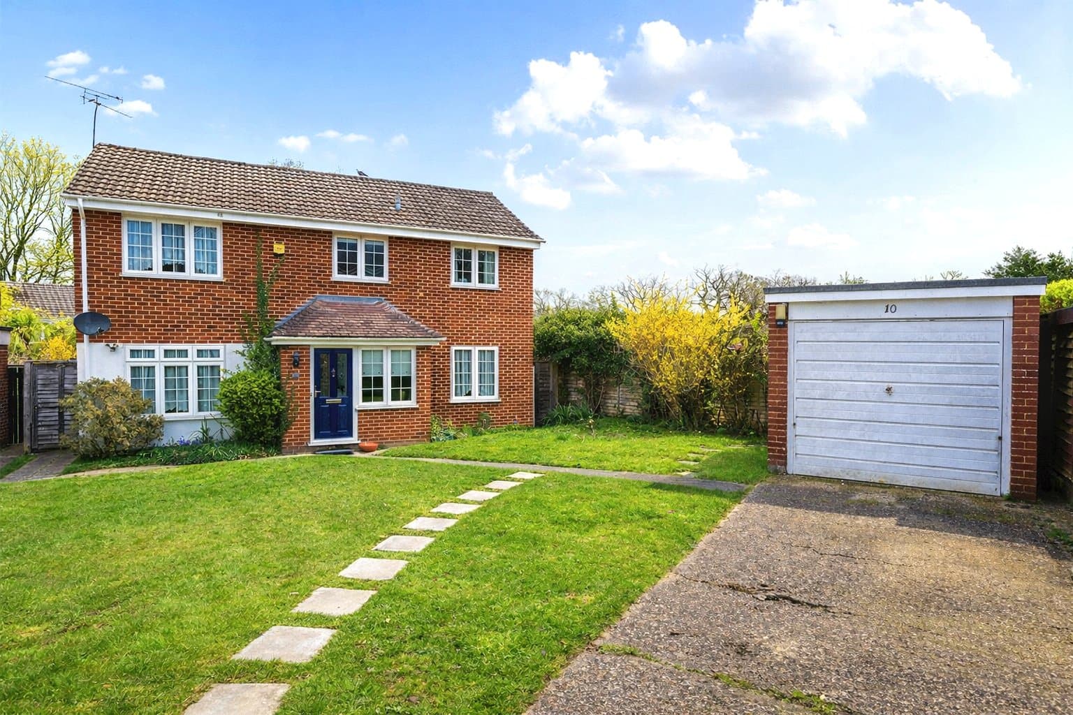 Belvoir Close, Frimley, Camberley, Surrey, GU16 8XJ