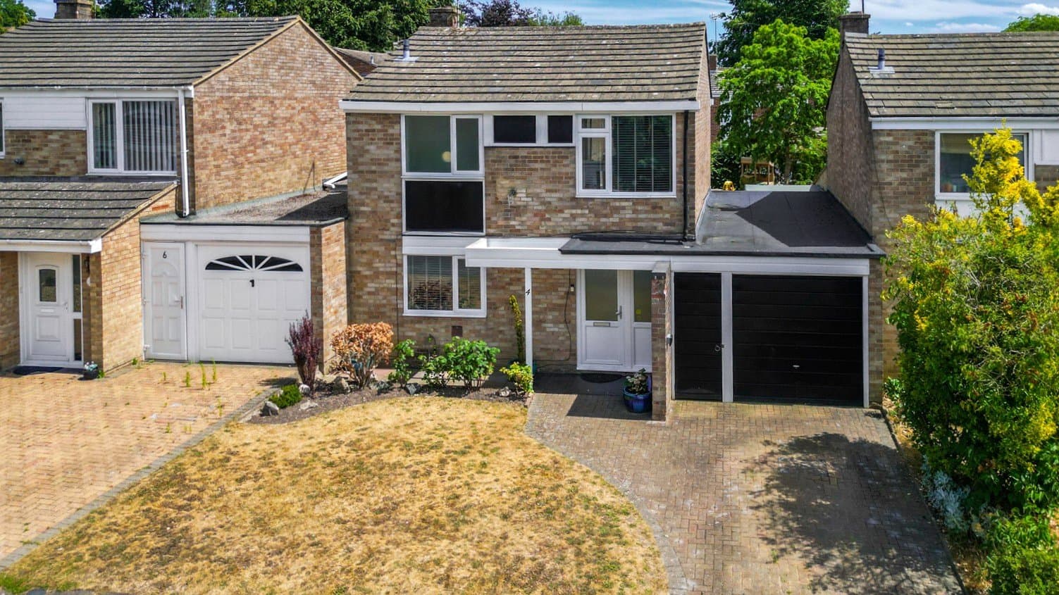 Holly Hedge Road, Frimley, Camberley, Surrey, GU16 8SU