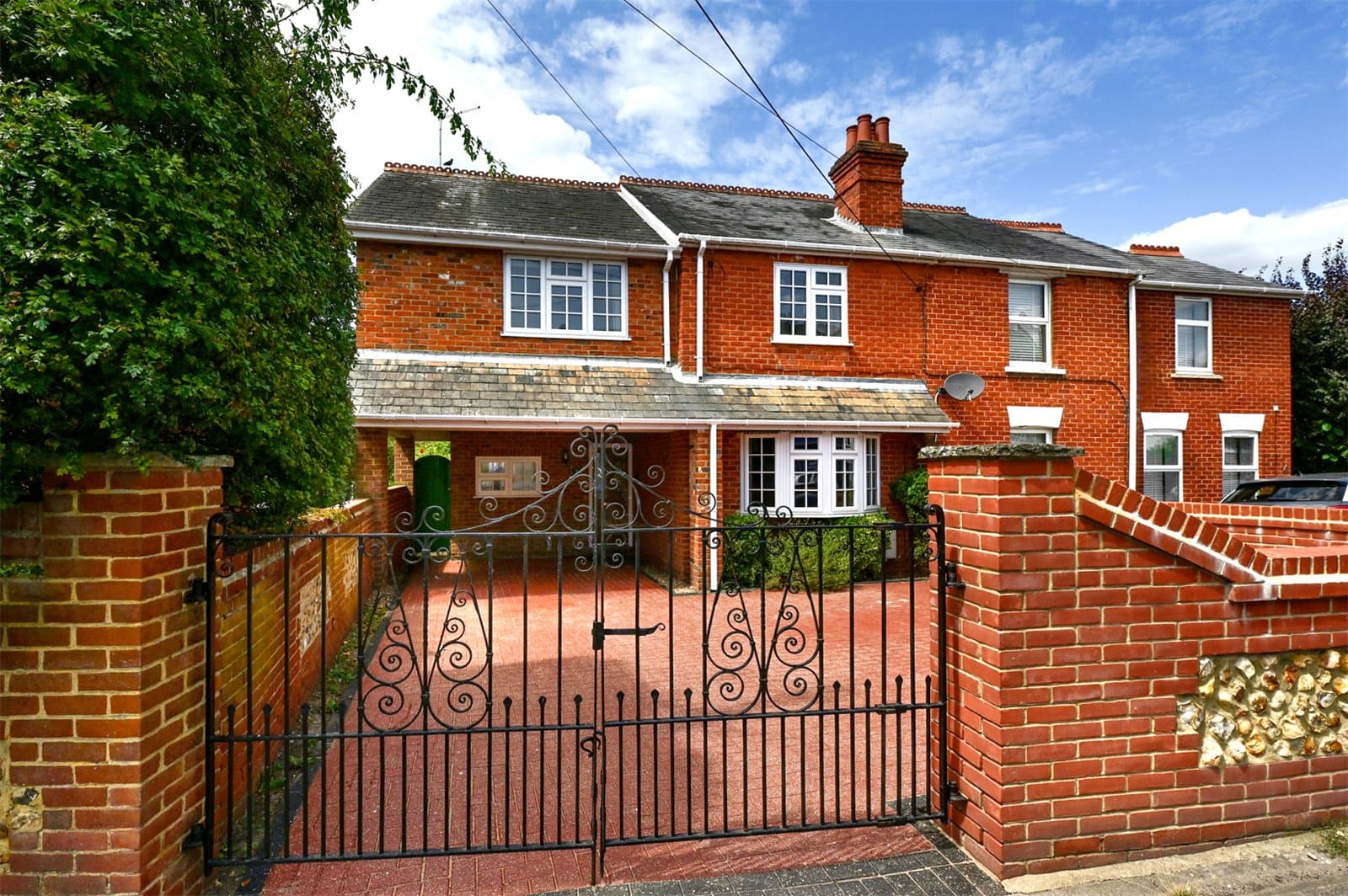 Darby Green Road, Blackwater, Camberley, Hampshire, GU17 0EA