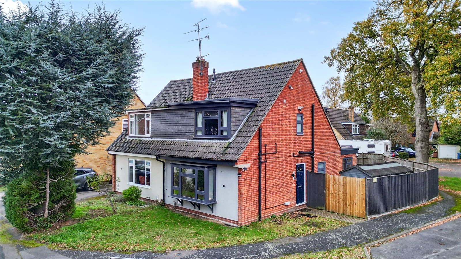Harvey Road, Farnborough, Hampshire, GU14 9TW
