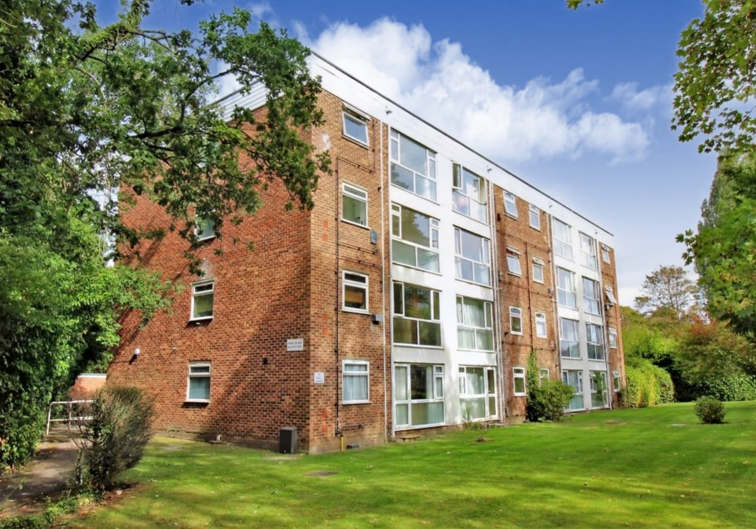 Falcon Court, The Cloisters, Frimley, Camberley, Surrey, GU16