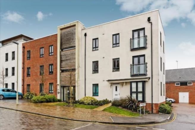 Sinclair Drive, Basingstoke, Hants, RG21