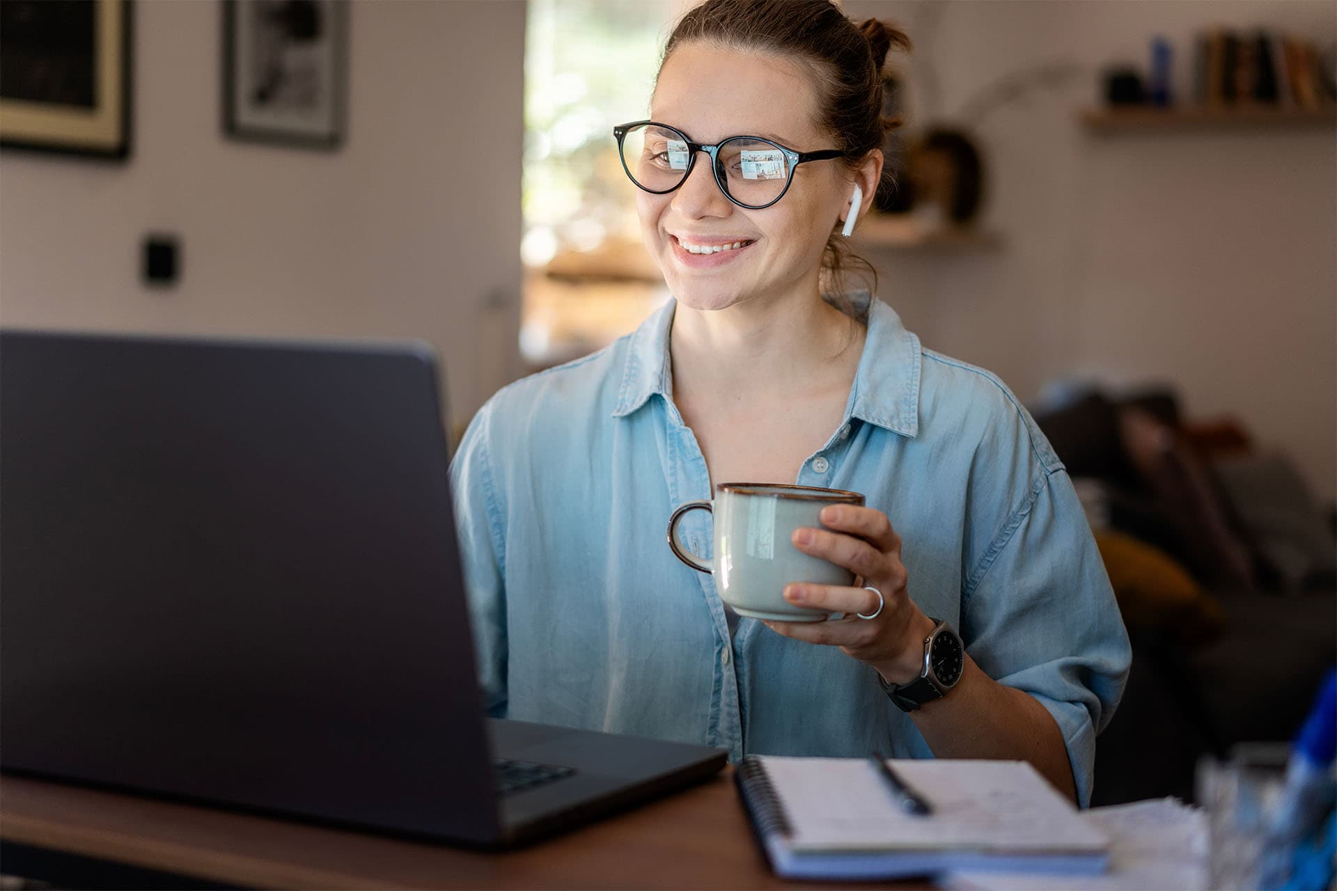 <strong>Award <span style="color:hsl(192, 100%, 44%);">Winning</span> Service</strong>