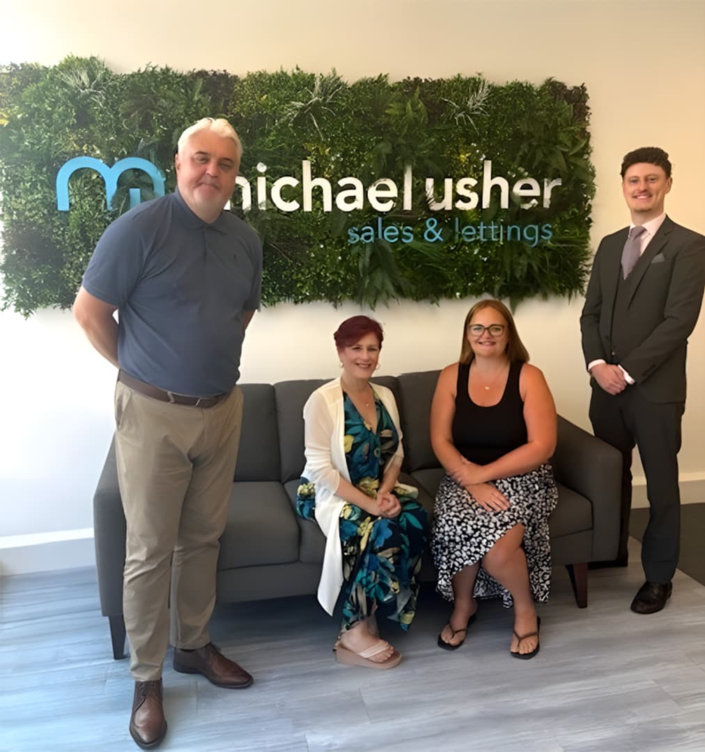 <strong>Our <span style="color:hsl(192, 100%, 44%);">experienced</span> team <span style="color:hsl(192, 100%, 44%);">will guide you!</span></strong>