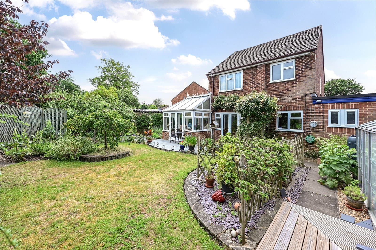 Carlyon Close, Mytchett, Camberley, Surrey, GU16 6JQ